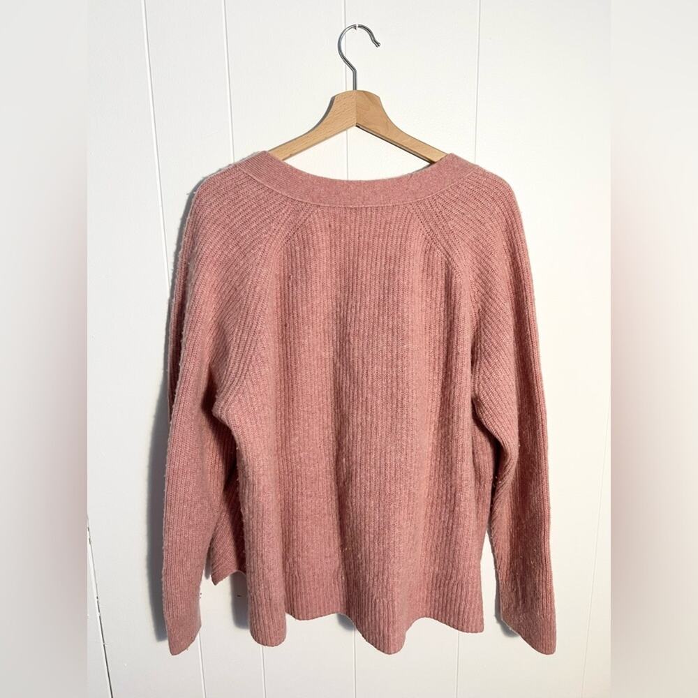 Madewell Lyle henley pink ribbed wool blend three button sweater - Picture 5 of 7